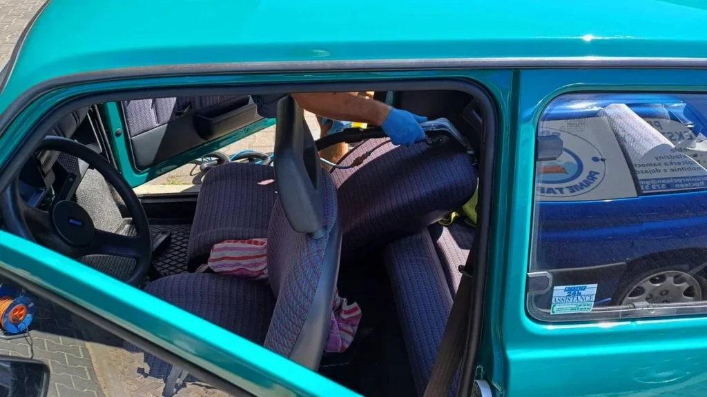 Pranie i czyszczenie tapicerki samochodowej u klienta - RPclean - Łódź, Zgierz, woj. łódzkie